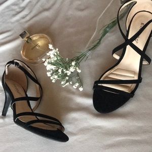 Strappy black low heel sandal